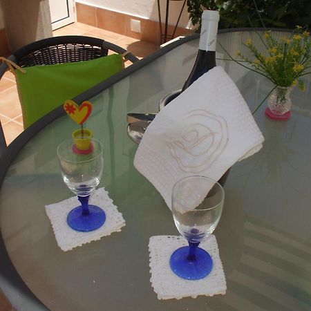 Dinas Guesthouse Лагос Екстериор снимка