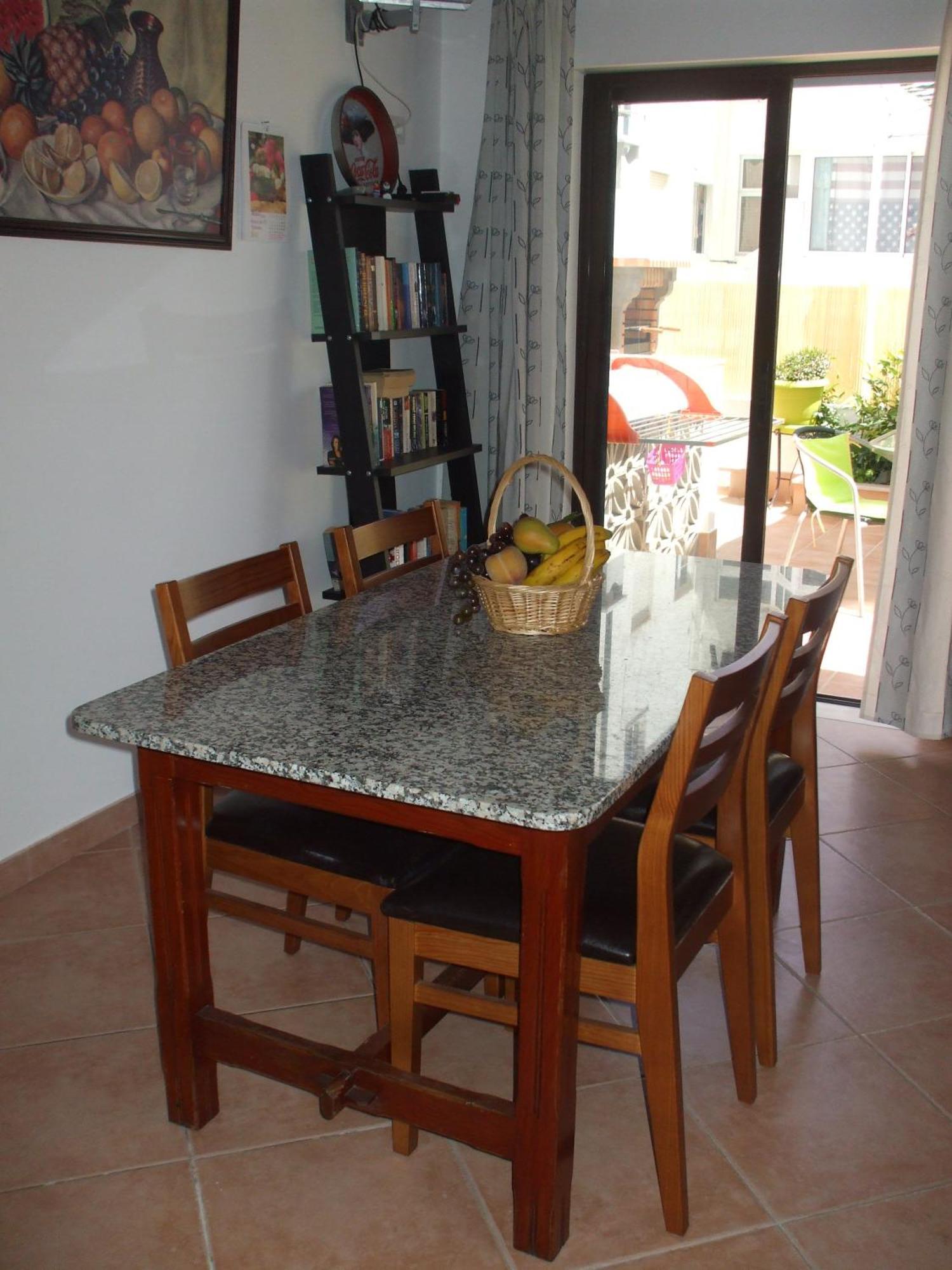 Dinas Guesthouse Лагос Екстериор снимка
